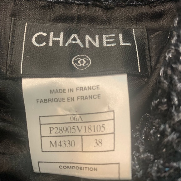 Sold to consignment Chanel dress classic tweed black blue with sparkle. Size 38 - Picture 9 of 14